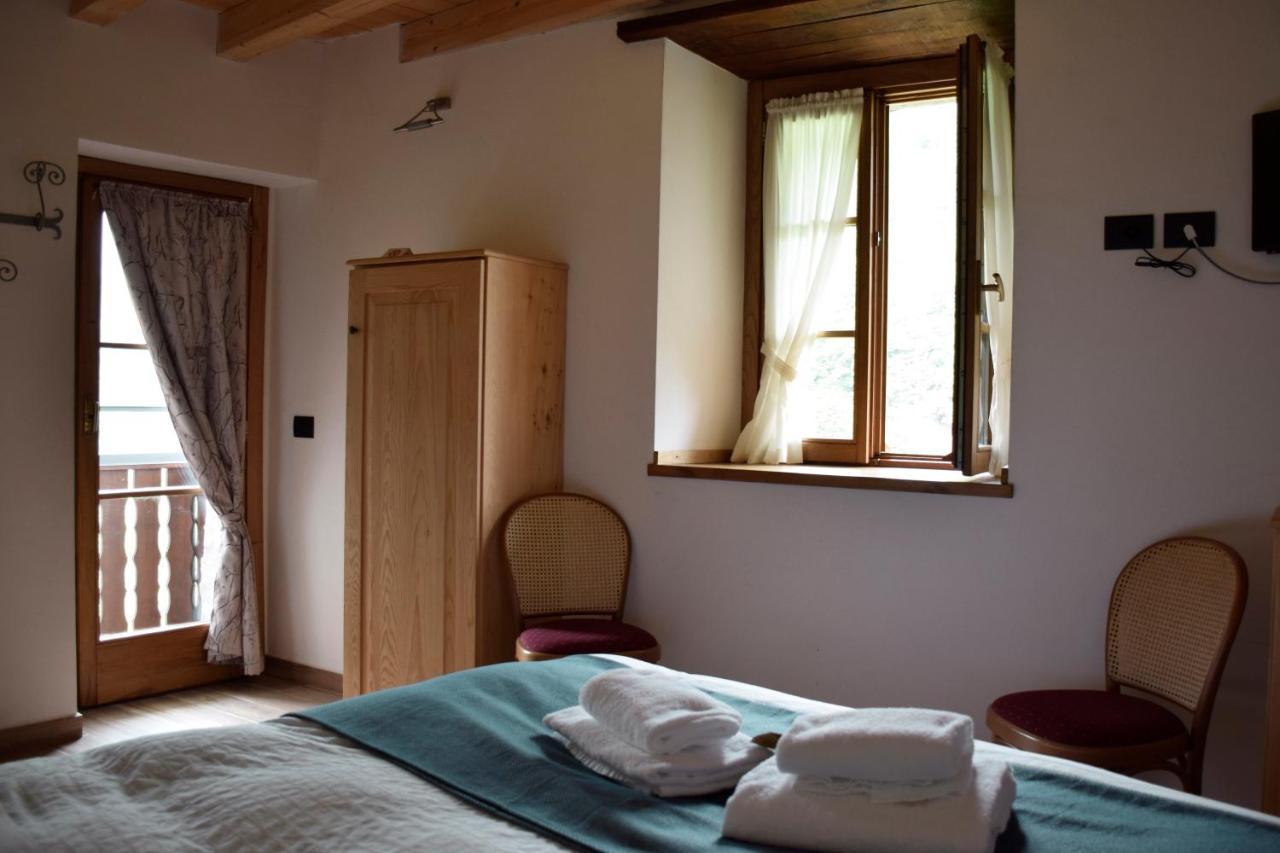 La Tana Del Tasso Rooms&Breakfast Camerata Cornello Экстерьер фото