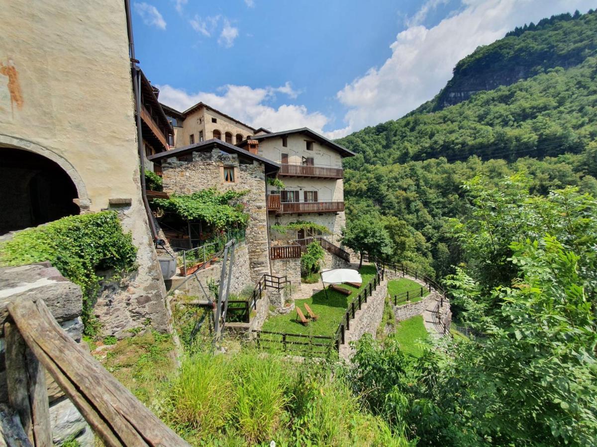 La Tana Del Tasso Rooms&Breakfast Camerata Cornello Экстерьер фото