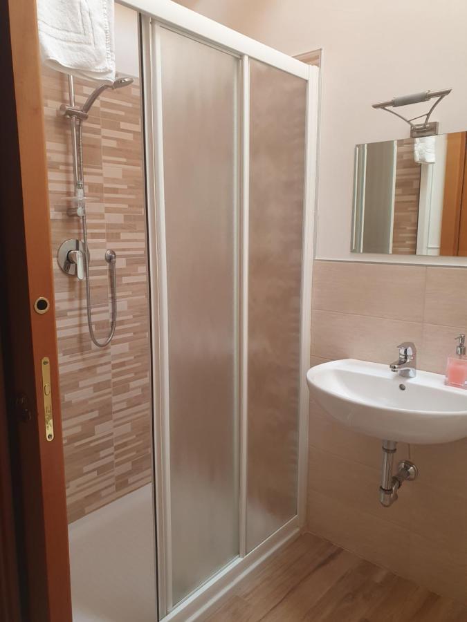 La Tana Del Tasso Rooms&Breakfast Camerata Cornello Экстерьер фото