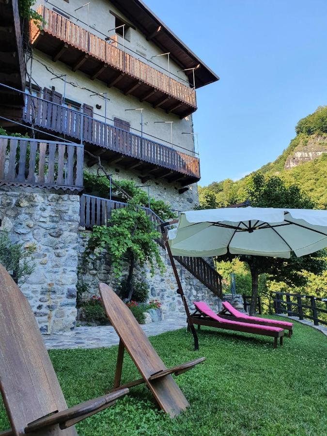 La Tana Del Tasso Rooms&Breakfast Camerata Cornello Экстерьер фото