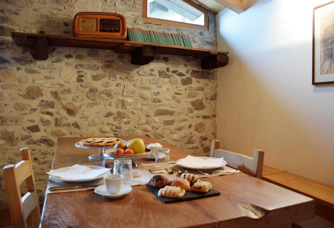 La Tana Del Tasso Rooms&Breakfast Camerata Cornello Экстерьер фото
