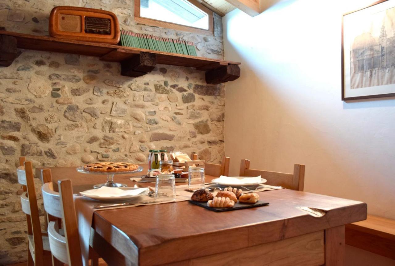 La Tana Del Tasso Rooms&Breakfast Camerata Cornello Экстерьер фото